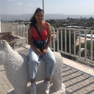 Meet your Posher, Carla